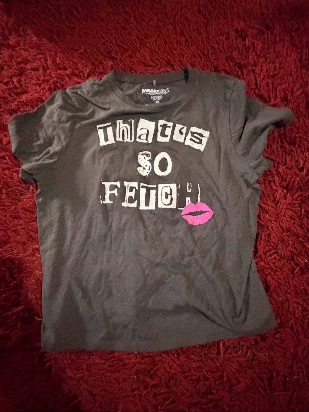 Graphic Short Sleeve Tee with Pink Lip Accent - Black